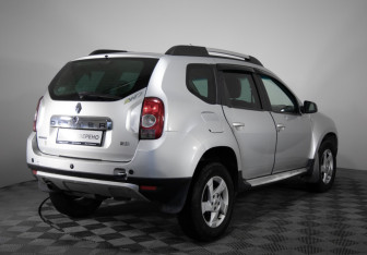 Подержанный автомобиль Renault Duster 2013 года (5 фото)