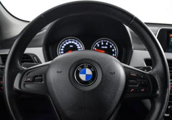 Подержанный автомобиль BMW X2 2019 года (17 фото)