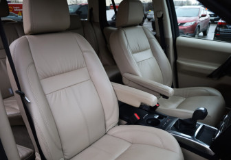 Подержанный автомобиль Land Rover Freelander 2012 года (25 фото)