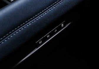 Подержанный автомобиль Land Rover Range Rover Evoque 2020 года (24 фото)