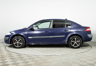 Подержанный автомобиль Renault Megane Sedan 2006 года (8 фото)