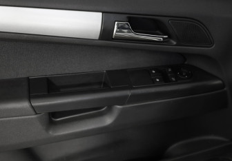 Подержанный автомобиль Opel Zafira Compactvan 2012 года (19 фото)