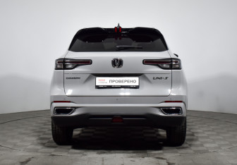 Подержанный автомобиль Changan UNI-S 2024 года (6 фото)