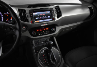 Подержанный автомобиль Kia Sportage 2011 года (20 фото)