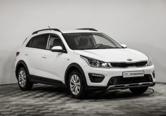 Подержанный автомобиль Kia Rio Hatchback 2017 года (3 фото)