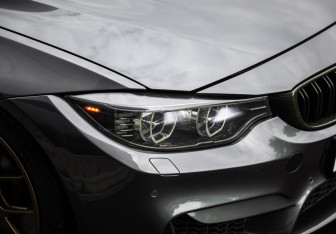 Подержанный автомобиль BMW M4 Convertible 2015 года (12 фото)