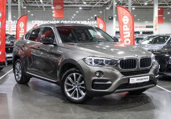 Подержанный автомобиль BMW X6 2019 года (6 фото)