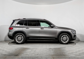 Подержанный автомобиль Mercedes-Benz GLB 2020 года (4 фото)
