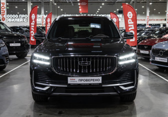 Подержанный автомобиль Geely Monjaro 2023 года (3 фото)