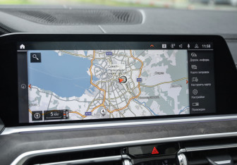 Подержанный автомобиль BMW X5 2021 года (19 фото)