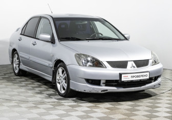 Подержанный автомобиль Mitsubishi Lancer Sedan 2006 года (3 фото)