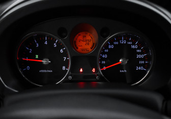 Подержанный автомобиль Nissan X-Trail 2010 года (18 фото)