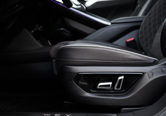 Подержанный автомобиль Wey Coffee 01 2023 года (29 фото)