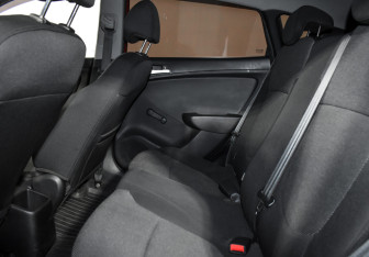 Подержанный автомобиль Hyundai Solaris Hatchback 2012 года (12 фото)