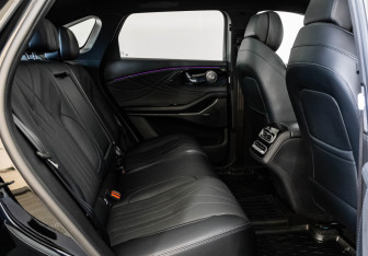 Подержанный автомобиль Exeed RX 2023 года (26 фото)