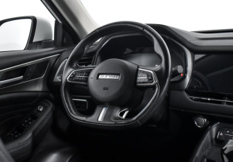 Подержанный автомобиль Haval F7 2022 года (15 фото)