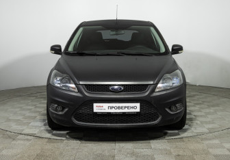 Подержанный автомобиль Ford Focus Hatchback 2009 года (2 фото)