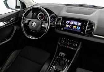 Подержанный автомобиль Skoda Karoq 2021 года (15 фото)