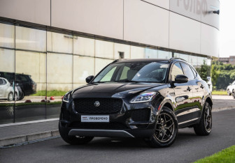Подержанный автомобиль Jaguar E-Pace 2019 года (34 фото)