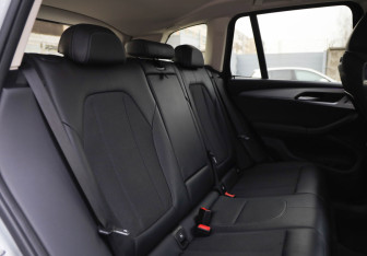 Подержанный автомобиль BMW X3 2019 года (10 фото)