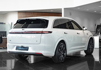 Новый LiXiang L7 2024 (7 фото)