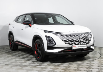 Подержанный автомобиль Omoda C5 2023 года (3 фото)