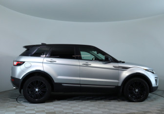 Подержанный автомобиль Land Rover Range Rover Evoque 2017 года (4 фото)