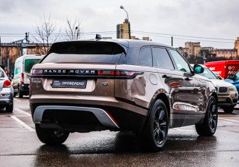 Подержанный автомобиль Land Rover Range Rover Velar 2020 года (6 фото)