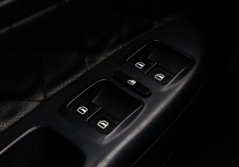 Подержанный автомобиль Skoda Octavia Liftback 2012 года (13 фото)