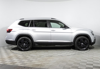 Подержанный автомобиль Volkswagen Teramont 2018 года (4 фото)