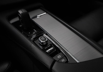 Подержанный автомобиль Volvo XC90 2019 года (18 фото)