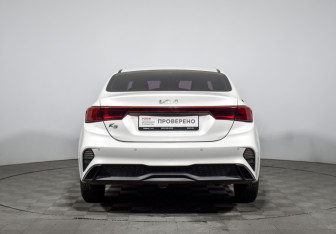 Подержанный автомобиль Kia K3 Sedan 2021 года (6 фото)