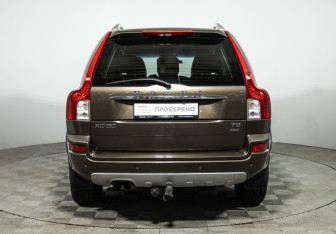 Подержанный автомобиль Volvo XC90 2012 года (6 фото)
