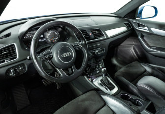 Подержанный автомобиль Audi Q3 2015 года (11 фото)