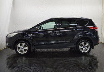 Подержанный автомобиль Ford Kuga 2014 года (8 фото)
