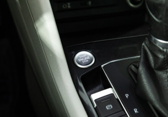 Подержанный автомобиль Volkswagen Tiguan 2017 года (18 фото)