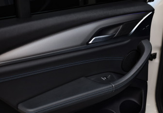 Подержанный автомобиль BMW X3 2019 года (25 фото)