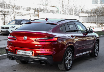 Подержанный автомобиль BMW X4 2019 года (6 фото)