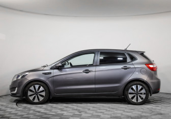 Подержанный автомобиль Kia Rio Hatchback 2014 года (6 фото)