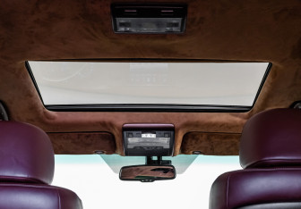 Подержанный автомобиль Toyota Land Cruiser Suv 2011 года (31 фото)