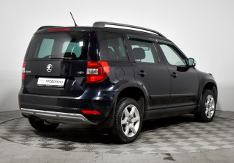 Подержанный автомобиль Skoda Yeti 2014 года (5 фото)