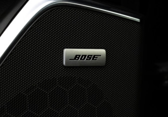 Подержанный автомобиль Cadillac Escalade Suv 2015 года (31 фото)