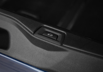 Подержанный автомобиль BMW X5 2021 года (38 фото)