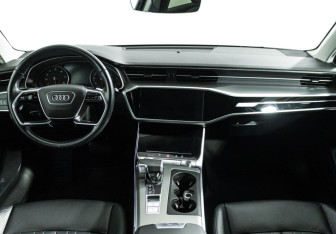 Подержанный автомобиль Audi A6 Sedan 2020 года (13 фото)
