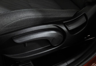 Подержанный автомобиль Kia Seltos 2020 года (17 фото)