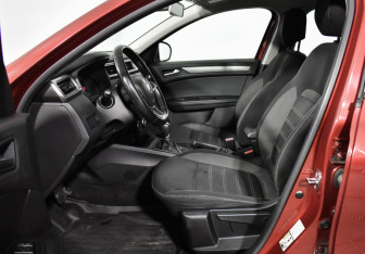 Подержанный автомобиль Renault Arkana 2020 года (10 фото)