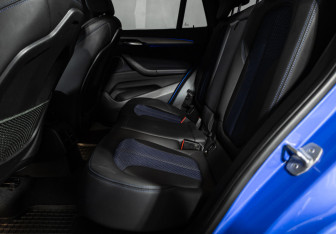 Подержанный автомобиль BMW X1 2019 года (10 фото)