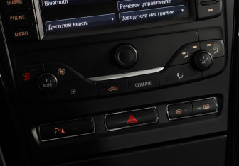 Подержанный автомобиль Ford Mondeo Sedan 2012 года (17 фото)