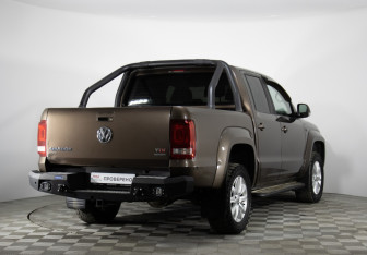 Подержанный автомобиль Volkswagen Amarok 2013 года (5 фото)