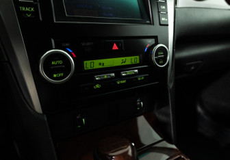 Подержанный автомобиль Toyota Camry Sedan 2013 года (16 фото)